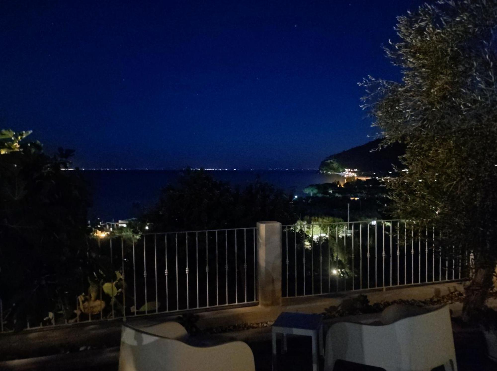 Ville Agnuli Case Vacanza Mattinata Exterior foto
